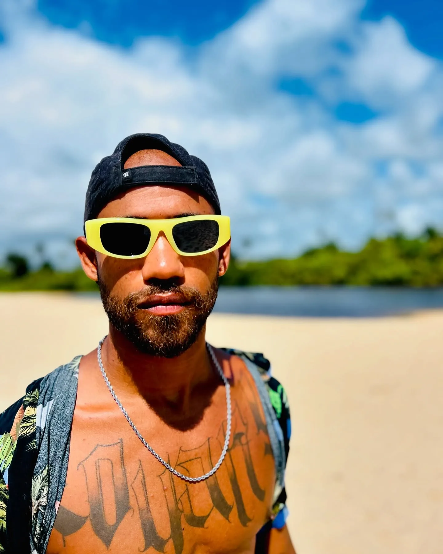 Rodrigo Ferraz com o Esporte Amarelo